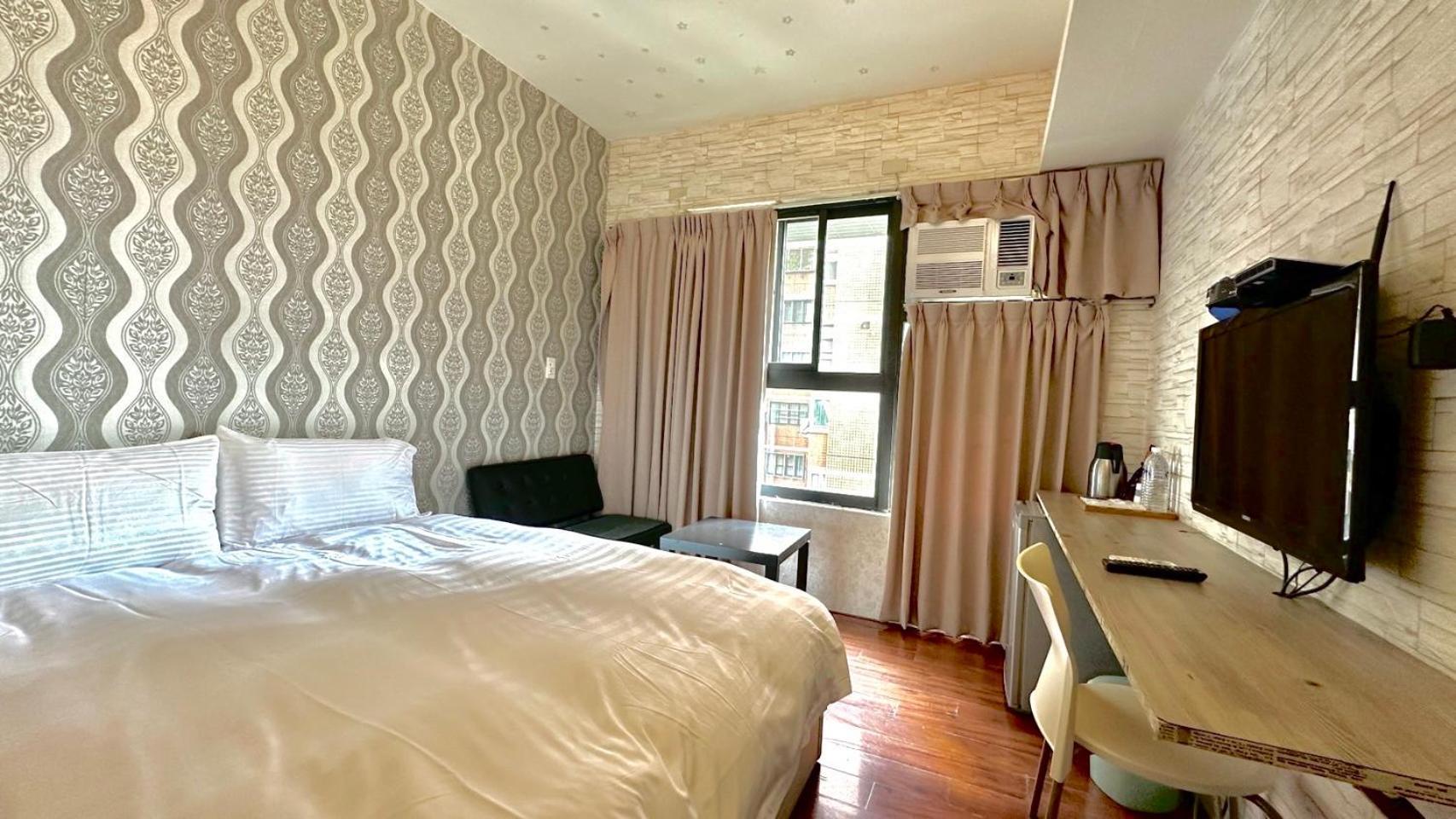 Feng Chia Hygge Apartment Taichung Luaran gambar